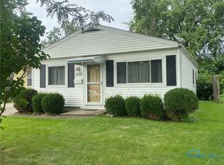 3639 Dixie Dr, Toledo, OH 43611