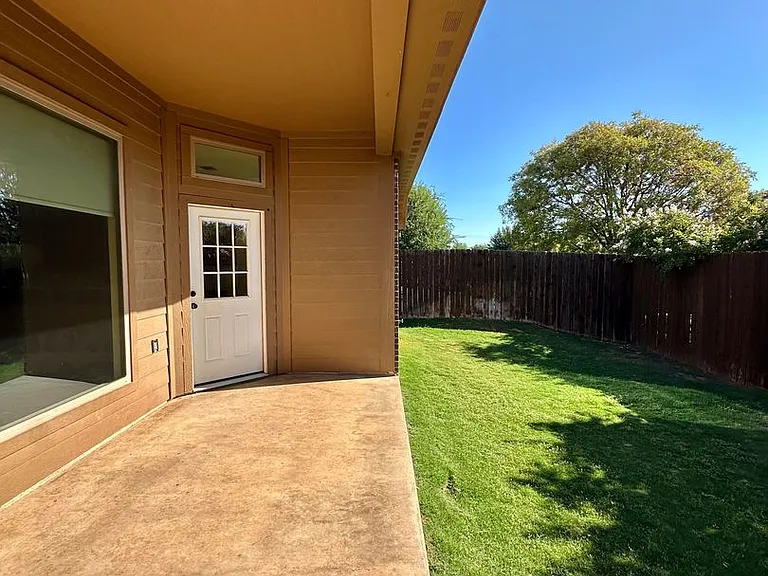 5910 Tarin St — Photo 33