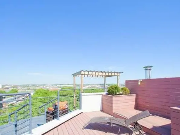 100 Maspeth Avenue image 15 of 21