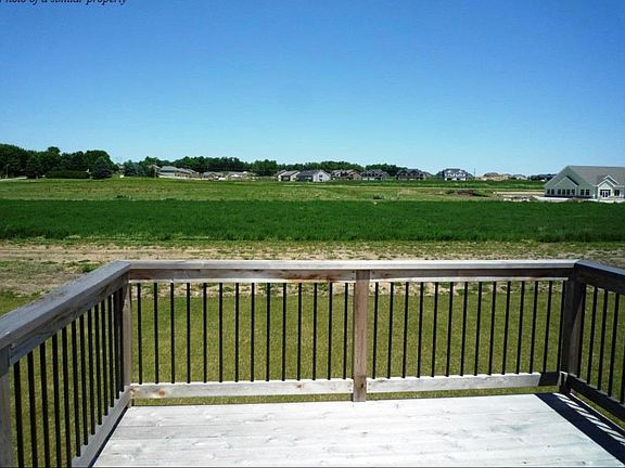 Upper deck ideal for BBQ and watching the world go by