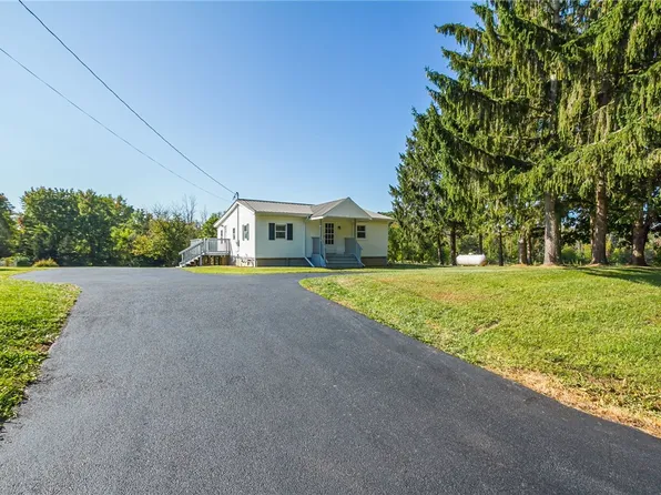 7416 Bauer Van Wickle Rd, Lyons, NY 14489