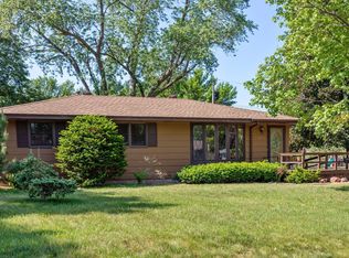 810 Kennaston Dr NE, Fridley, MN 55432