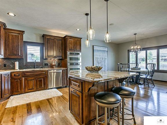 5th image of 20764 Ames Ave