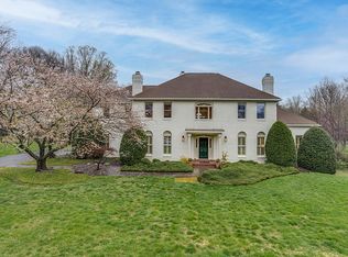 11100 Prince Edward Ct, Oakton, VA 22124