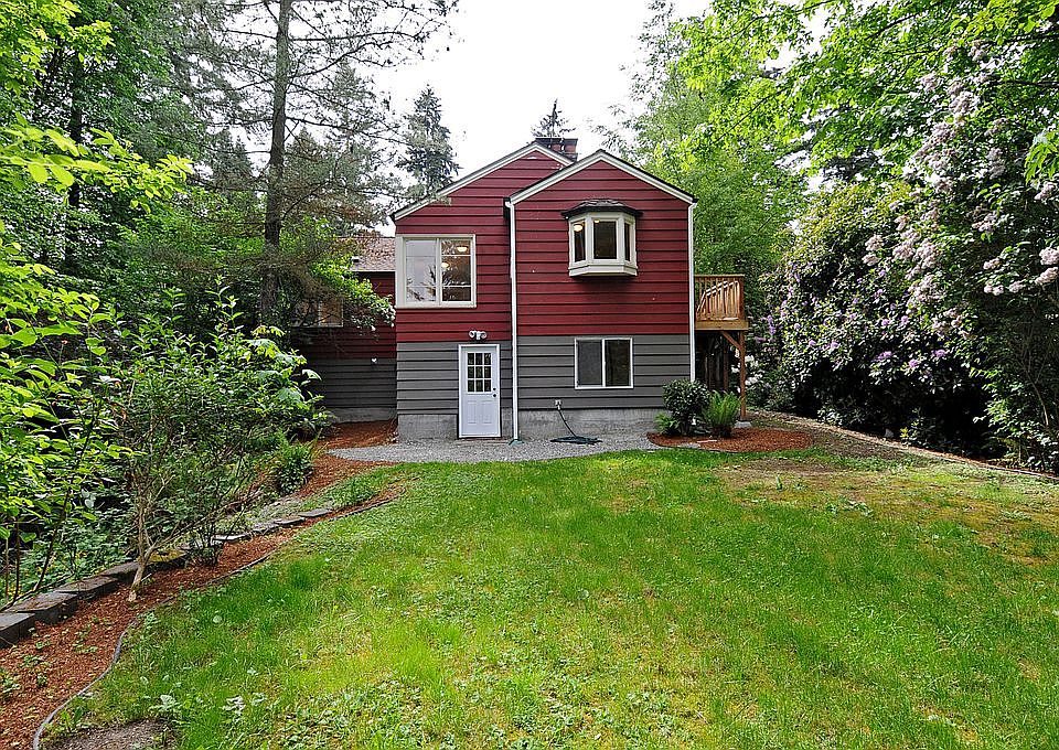 1st image of 12016 23rd Ave NE