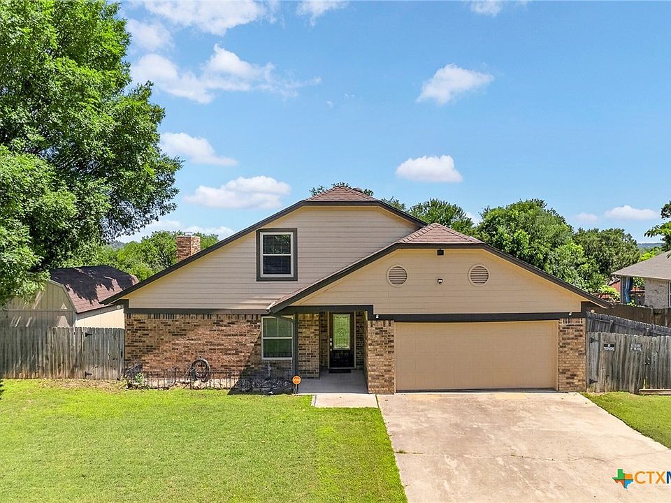 1st image of 3010 Oakwood Dr