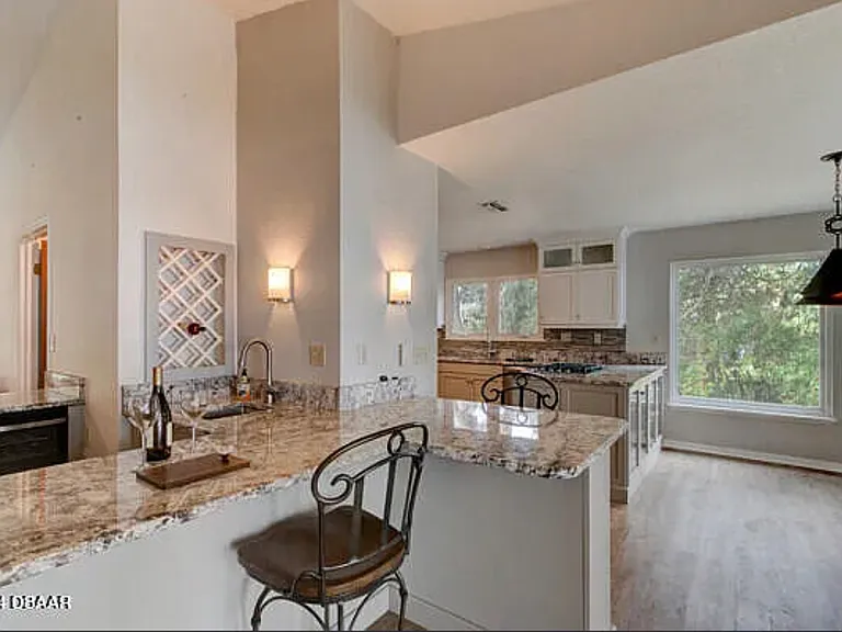 7827 NE 310th Ave — Photo 9