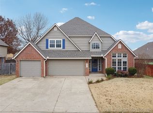 2434 S Umbrella Pl, Broken Arrow, OK 74012