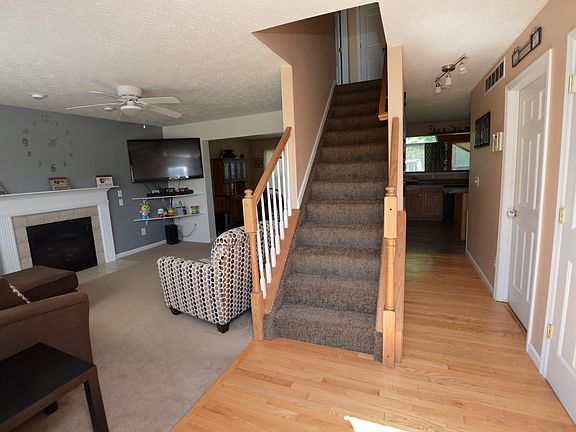 2nd image of 7649 Mourning Dove Ln