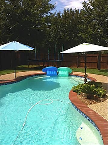 1st image of 1208 Pleasant Oaks Dr