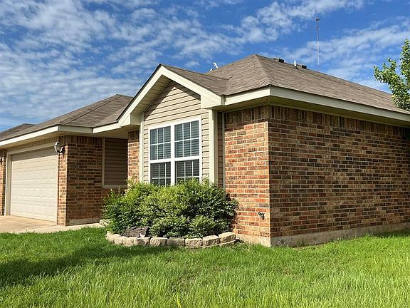 3rd image of 9601 Lauren Dr
