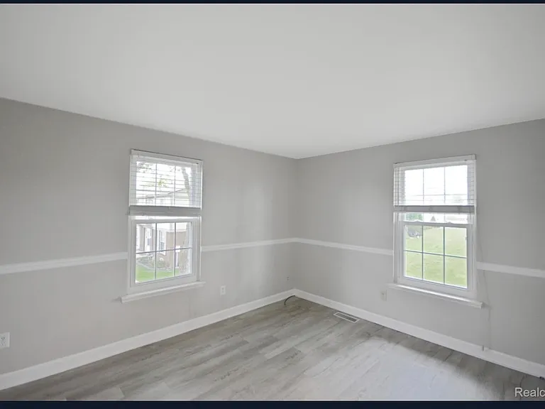35274 Terrybrook Dr — Photo 18