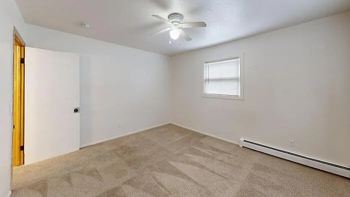 2 bed, 1.0 bath, $975 — Photo 4