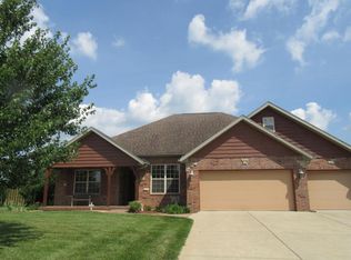 1010 E Torrey Pines Dr, Ozark, MO 65721