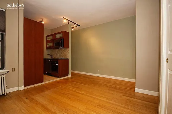 Sold by Sotheby's International Realty | media 2