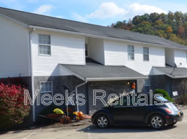 93 Boncarbo Ln #93, Hurricane, WV 25526