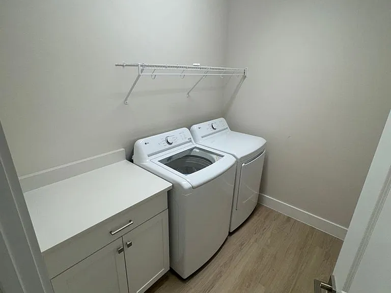 8538 Rocard Ct — Photo 52