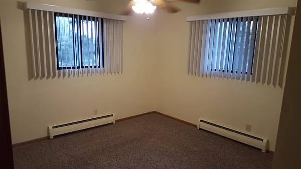 2 bed, 750 sqft, $1,100 — Photo 4