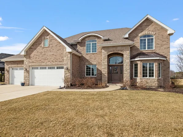 8674 Stone Creek Blvd, Frankfort, IL 60423