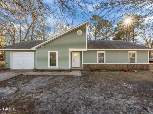 241 Sanders Lane, Havelock, NC 28532