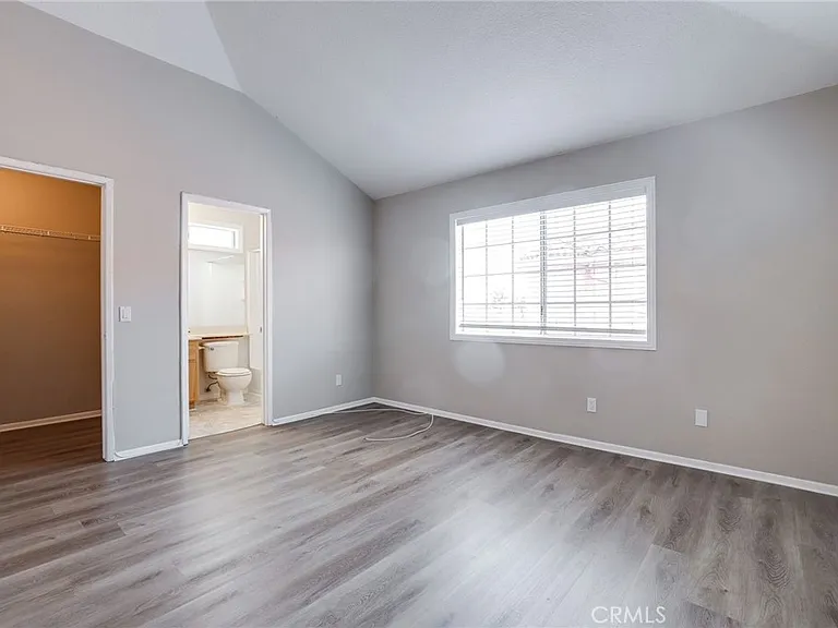 409 Utica Ave — Photo 8