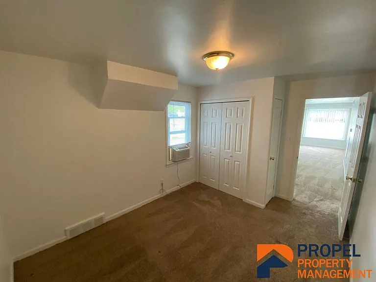 8141 Macomb St — Photo 8