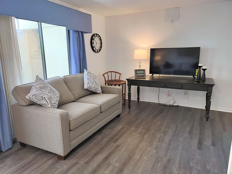 650 Bird Bay Dr E #105 — Photo 11