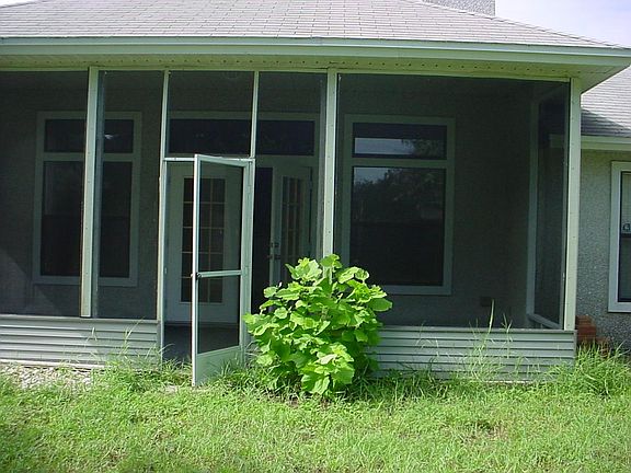 5th image of 12333 Shore Acres Dr