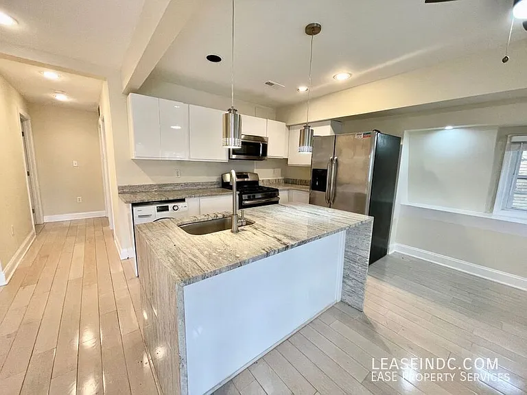 3646 New Hampshire Ave NW #4 — Photo 8