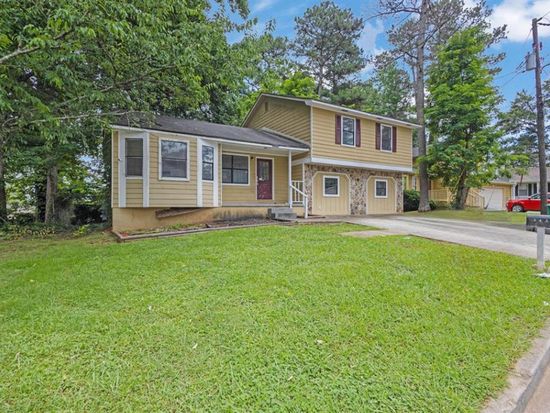 5477 Forest Pines Dr, Lithonia, GA 30058