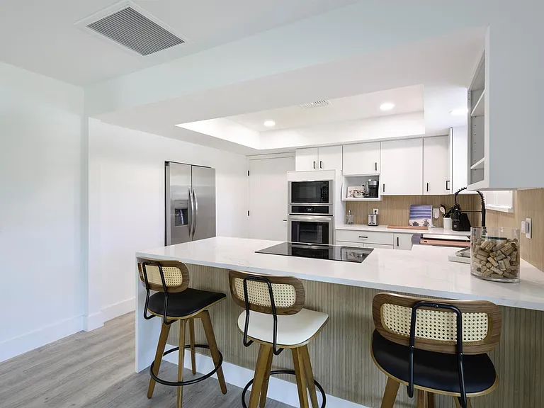 8585 SE Palm St — Photo 14