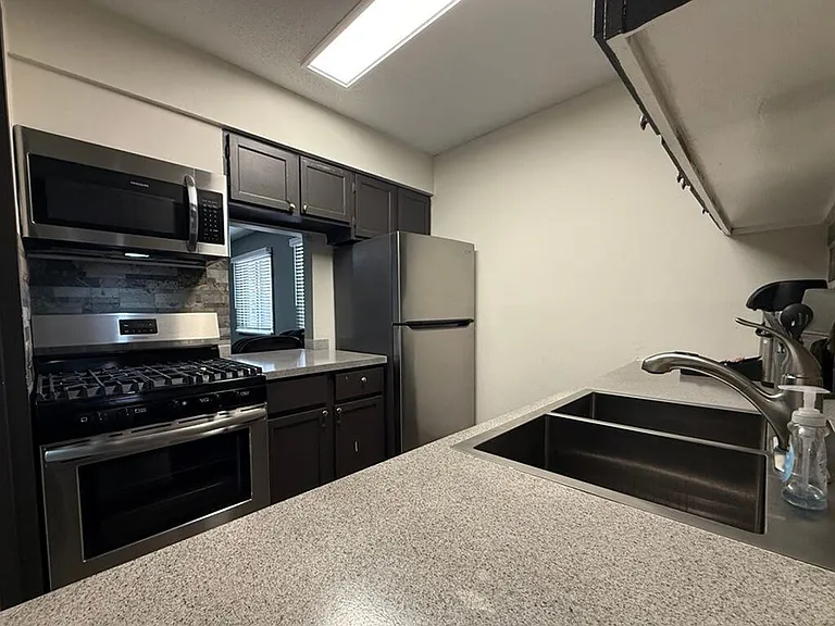 Stainless Steel Upgrades in Select Apartments