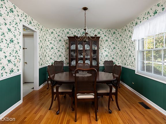 4th image of 6S252 Cohasset Rd