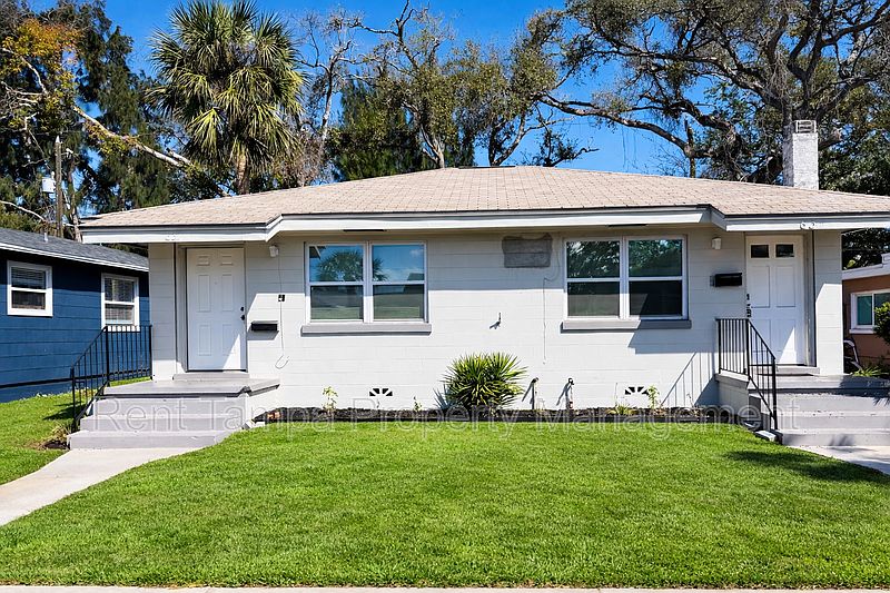 1st image of 635-637 17th Ave S