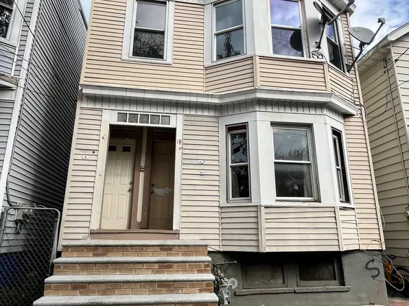 15 Benson Street, Albany, NY 12206