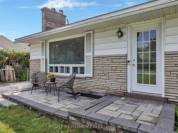4th image of 24 Largo Cres S