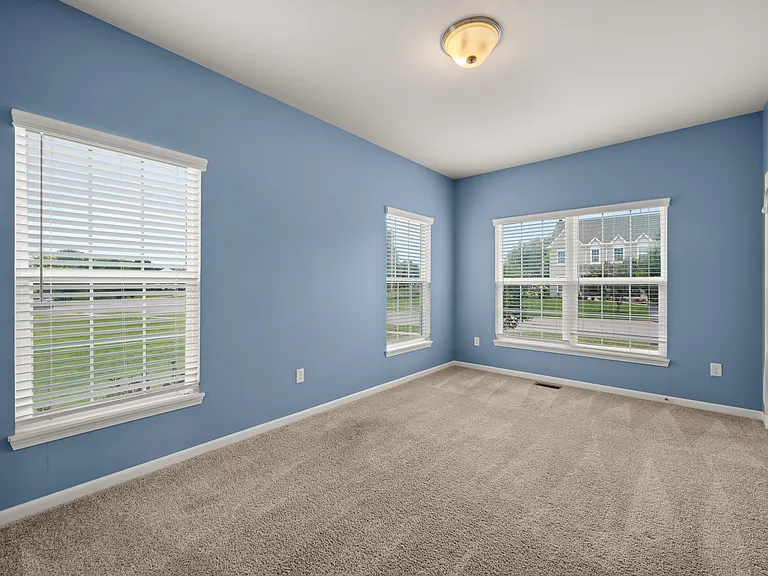 406 Mary Ann Cir — Photo 29