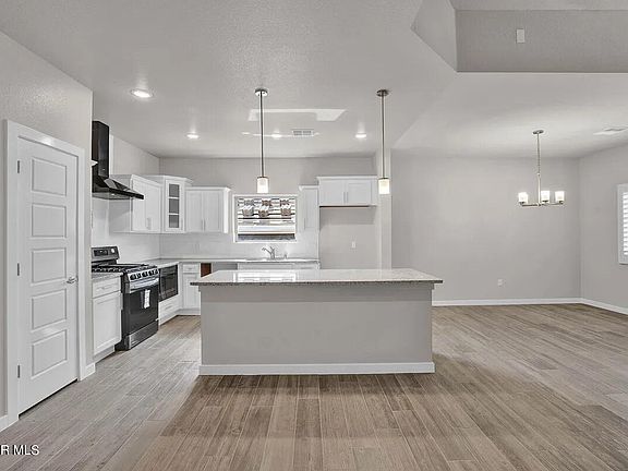 5th image of 700 Paseo Dulce Ave