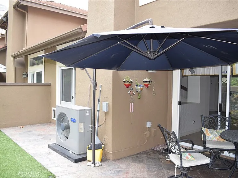 717 S Glenhurst Dr — Photo 33