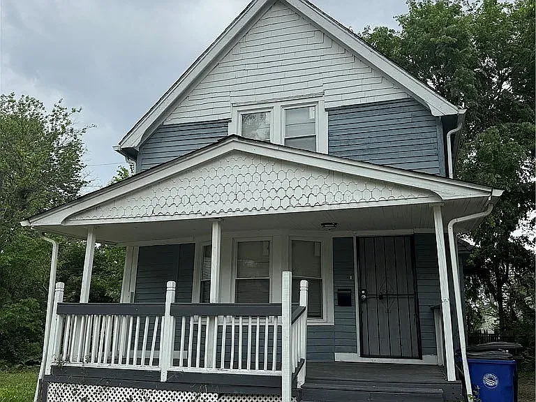 8205 Force Ave — Photo 1