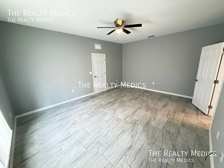 494 Harrison St SW — Photo 27