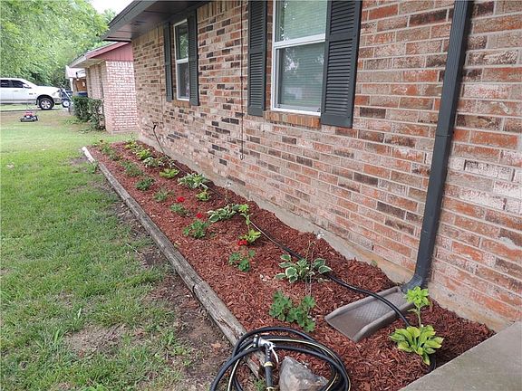 4th image of 436 Crooked Oak Dr