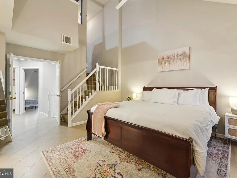 3942 Hartlake St — Photo 11