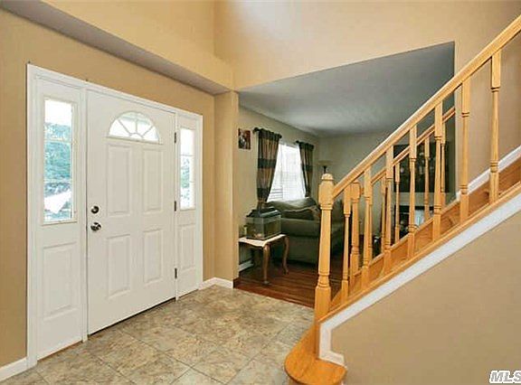 2nd image of 70 E Greentree Dr