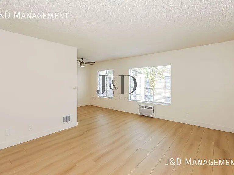909 S Sunshine Ave S — Photo 8