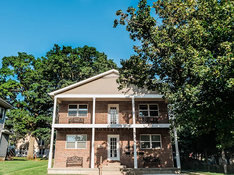 353 College Ave — Photo 1