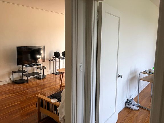 3rd image of 3 Sherwood Ter APT 5K