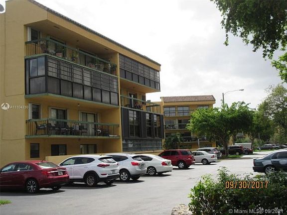 2nd image of 1300 SW 122nd Ave APT 206-2
