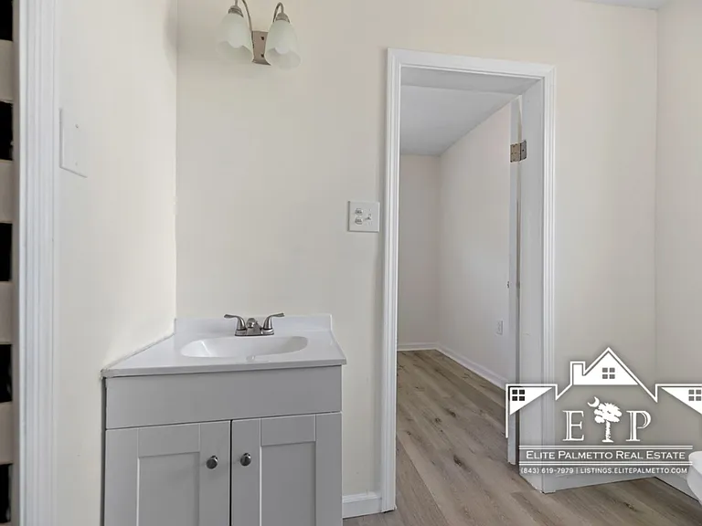 16 Gordon St — Photo 16