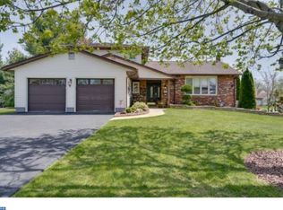 27 Stratton Dr, Hamilton, NJ 08690